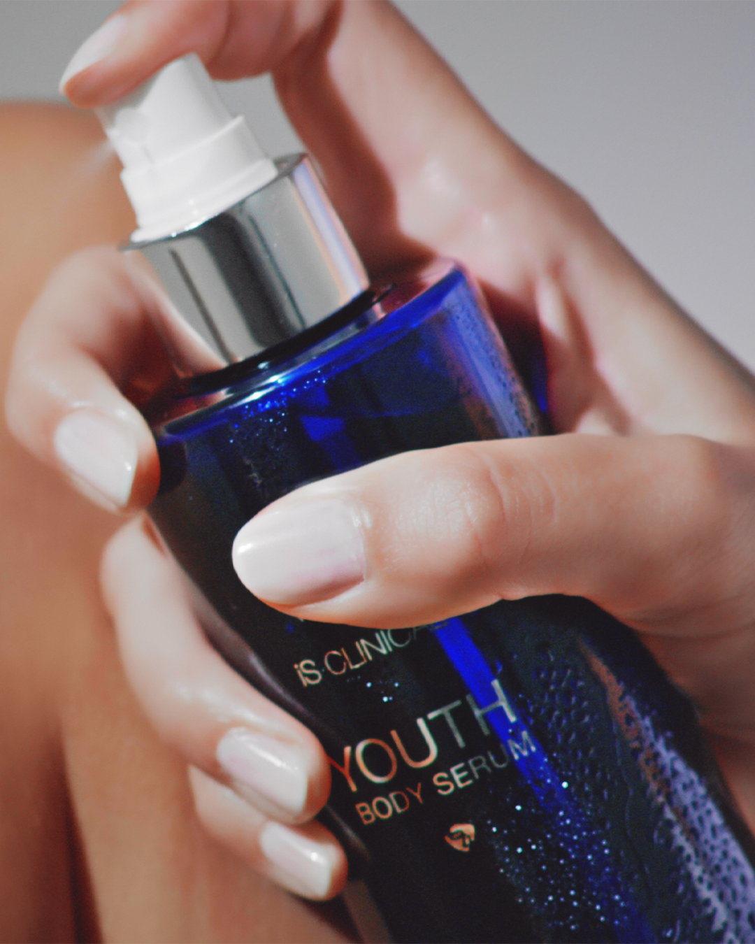 La Belle Cosmetics IsClinical Youth Body Serum